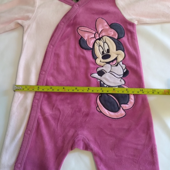 Disney Minnie Mouse Pink Velour Onesie Sleepsuit Long Sleeve Crew Neck - Picture 8 of 9